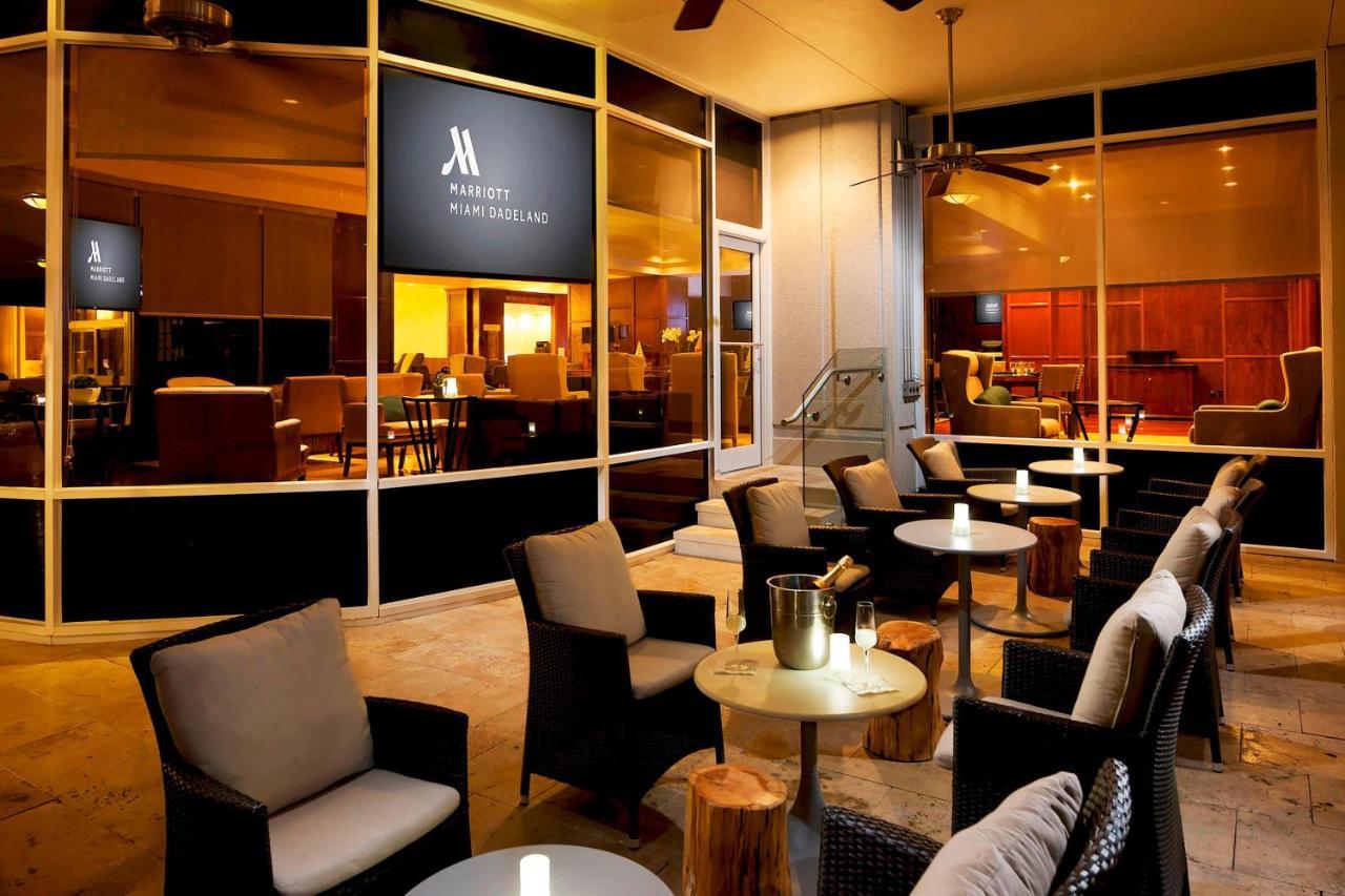 Miami Marriott Dadeland Hotel Glenvar Heights Exterior photo