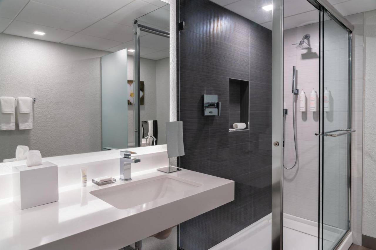 Miami Marriott Dadeland Hotel Glenvar Heights Exterior photo